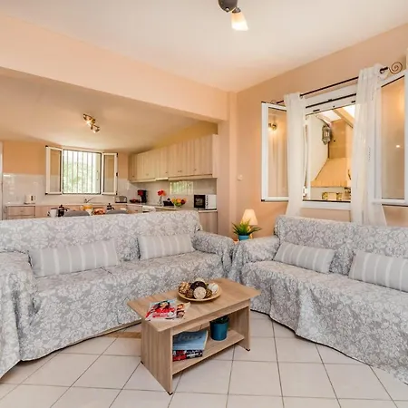 Zante Lux - Private Heated Pool & Garden Willa