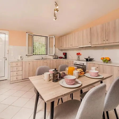 Willa Zante Lux - Private Heated Pool & Garden *